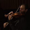 the violinist léo belthoise plays a recital